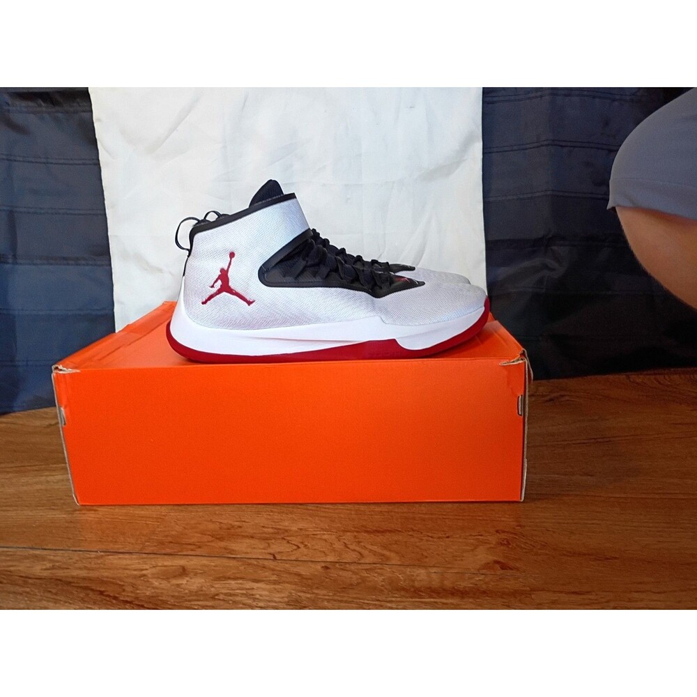 Jordan Fly Unlimited White Gym Red Mens 12 AA1282-101 Basketball Extra Laces